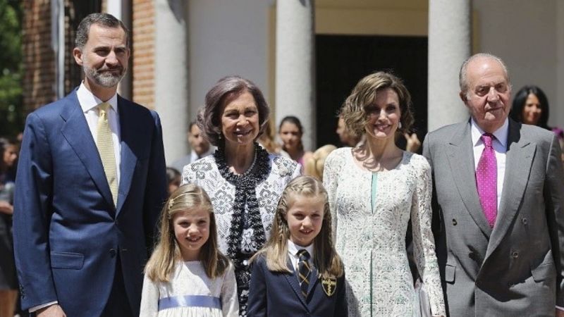 Sorpresa: el saludo navideño de la Casa Real, con Leonor y Sofía en solitario