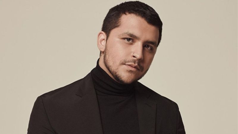 Otra persona: mira cómo cambió Christian Nodal desde su primer disco