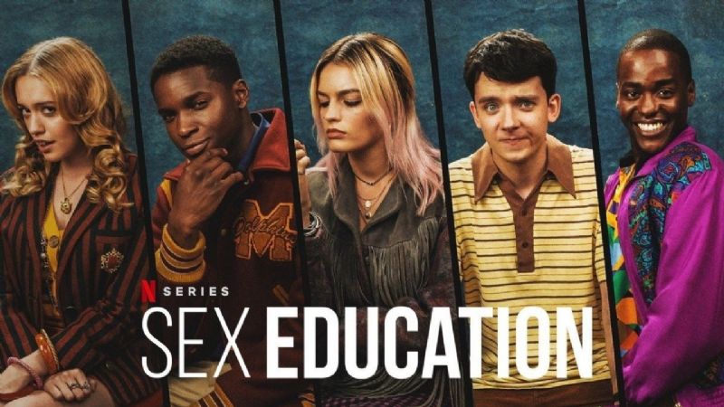 La tercera temporada de Sex Education aborda temas complejos de manera impecable