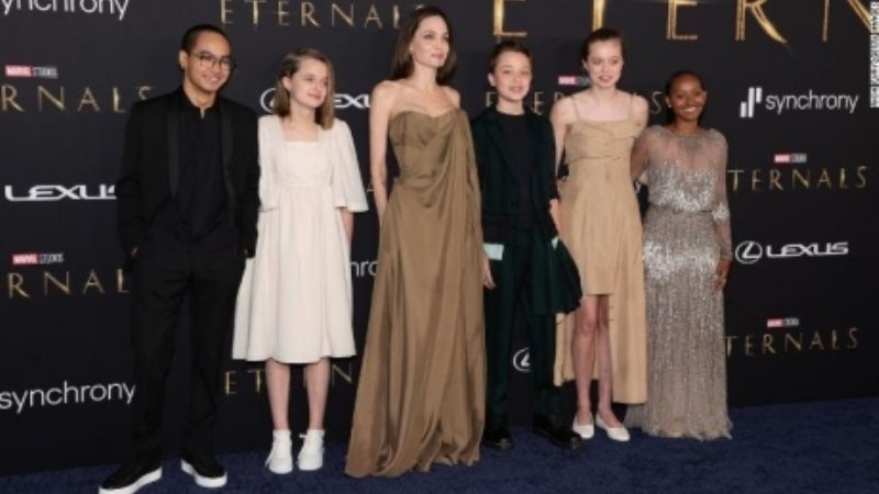 Angelina Jolie deslumbró junto a sus hijas e hijos en el estreno de Eternals, lo nuevo de Marvel