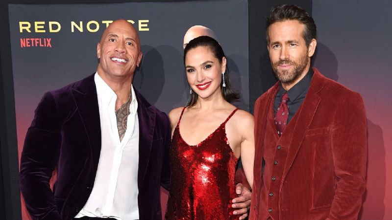 ALERTA ROJA: Red Notice de Dwayne Johnson, Ryan Reynolds y Gal Gadot llega por fin a Netflix