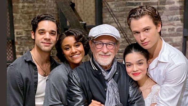 Steven Spielberg presenta una nueva estrella latina en 'West Side Story': "Es la experiencia más discordante y abrumadora"