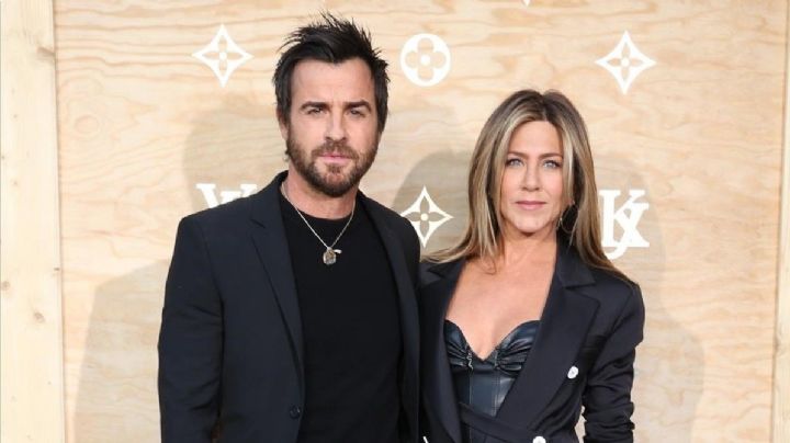 Cómo Justin Theroux está apoyando públicamente a su ex Jennifer Aniston