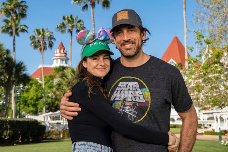 Shailene Woodley y Aaron Rodgers