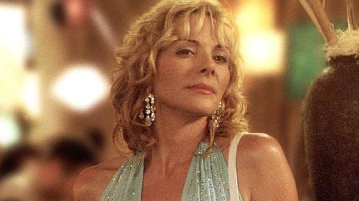 ¿Cómo se siente realmente Kim Cattrall sobre el escándalo de Chris Noth?