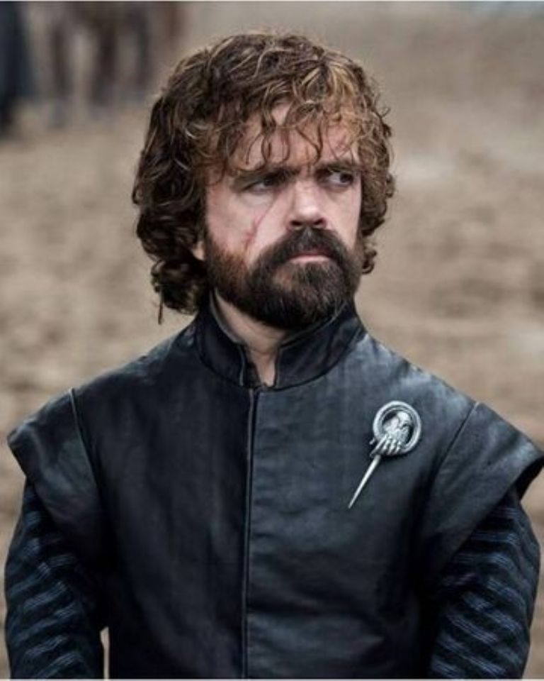 Desde que apareció por primera vez en Game of Thrones , Dinklage ha protagonizado estrenos cinematográficos y ha asumido papeles protagónicos. 