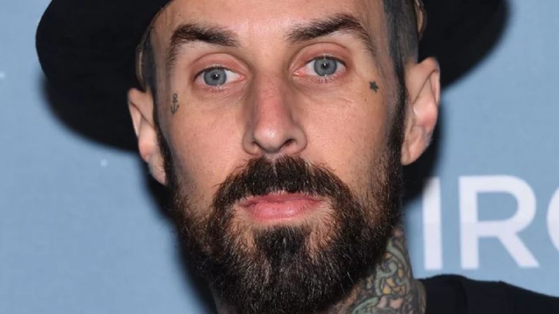 Cómo Travis Barker acaba de demostrar su lealtad a la familia Kardashian