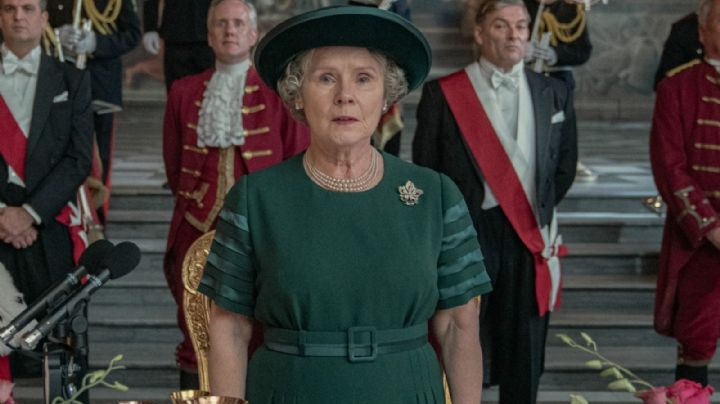 La interpretación de la Reina Madre en 'The Crown' dejó a los cortesanos 'bastante molestos'