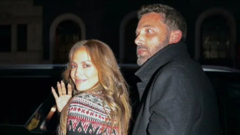 Jennifer López y Ben Affleck hacen una rara aparición pública en el Día de Acción de Gracias