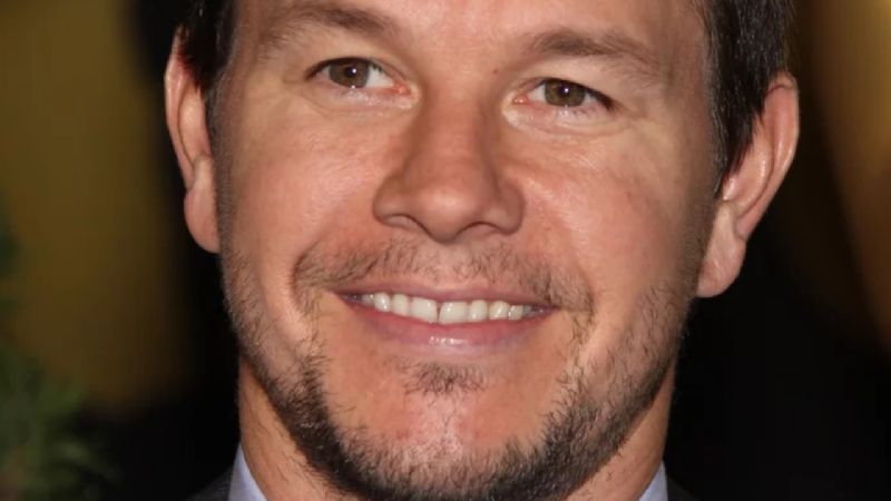 La verdadera razón por la que Mark Wahlberg se quitó los tatuajes