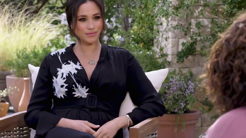 El vestido de Meghan Markle en la entrevista con Oprah es nombrado el "Vestido del Año"