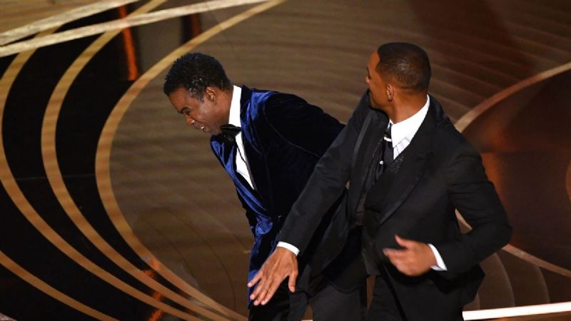 Will Smith 'no pensó en las consecuencias' mientras abofeteaba a Chris Rock en los Oscar