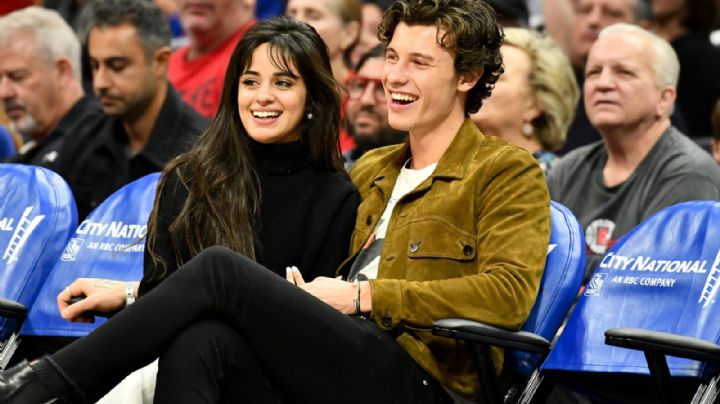 La cantante Camila Cabello explica por qué rompió con su compañero músico Shawn Mendes