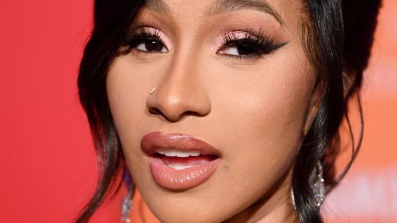 Cardi B habla sobre el 'lado oscuro de Hollywood': '¡Más feliz, más pobre!'