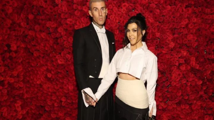 Cómo reaccionaron las Kardashians a la boda en la corte de Kourtney con Travis Barker