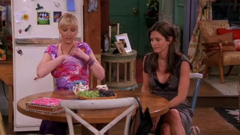 Jennifer Aniston luce el vestido de 'Friends' de Courteney Cox, 20 años después