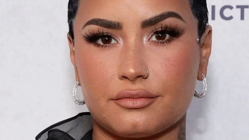 Demi Lovato recuerda casi morir después de una sobredosis accidental de drogas: 'Me estaba poniendo azul'