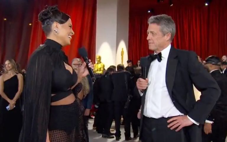 Entrevista de Ashley Graham a Hugh Grant, quien fue inmensamente desagradable