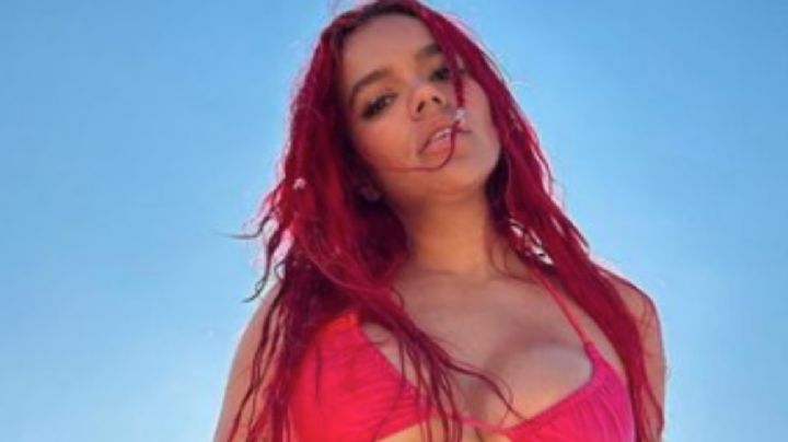 Karol G explotó la red con microbikini enseñando sus curvas perfectas
