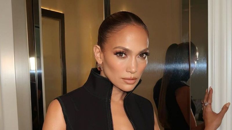 El vestido de Jennifer Lopez que te hará ver de 40 a los 50