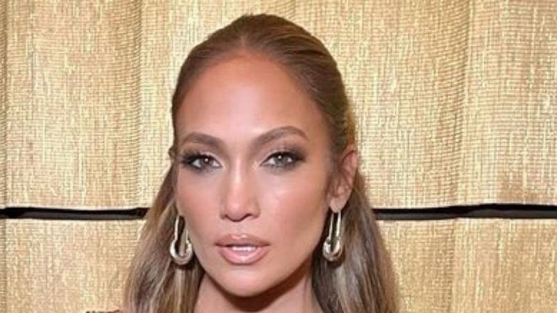 Jennifer Lopez tiene el peinado que es tendencia en 2023